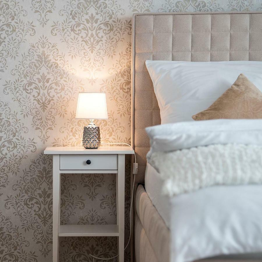 Home 223 - Designovy Apartman イフラヴァ エクステリア 写真